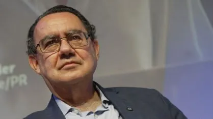 Pressão política e medo de associação com o PT teriam acelerado apoio de Augusto Cury a Flávio Bolsonaro