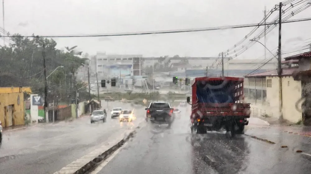 Chuvas devem marcar o fim de outubro no Acre, com acumulados que podem superar 50 mm