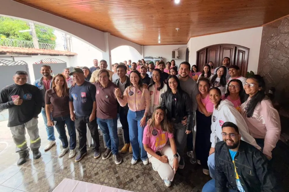 Mesmo no feriado, Taiane Santos reúne equipe e reforça alinhamento com Fábio Rueda para a campanha