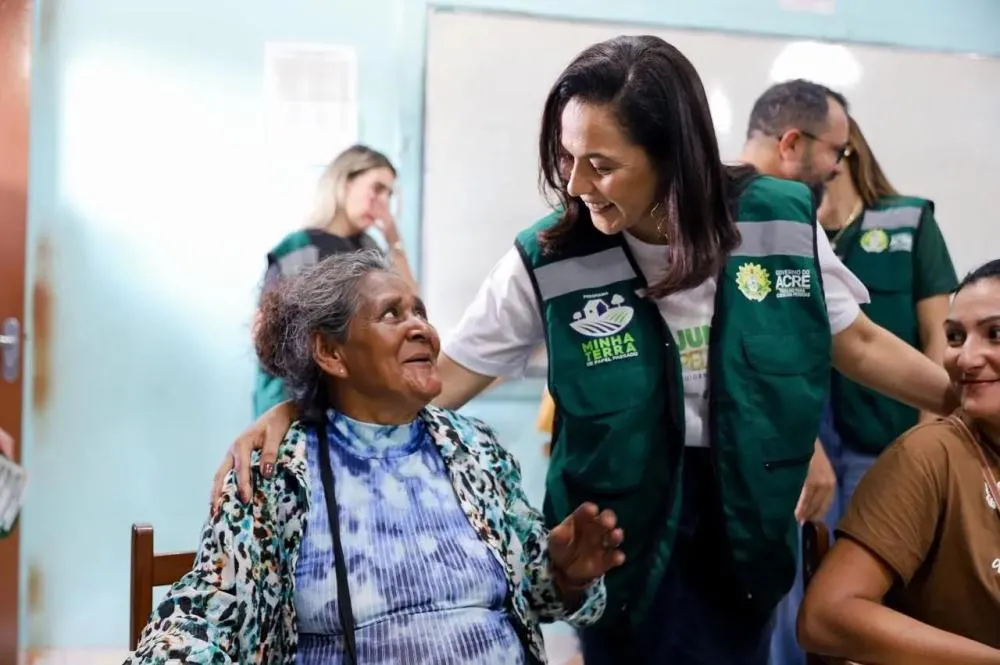 Mailza propõe assistência social permanente nos 22 municípios e cria programa para combater a fome no Acre